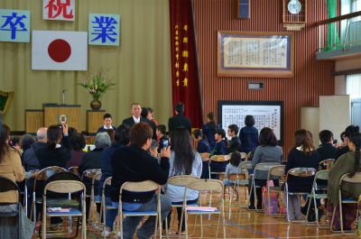 諸鈍小中学校卒業式!_e0028387_14295143.jpg