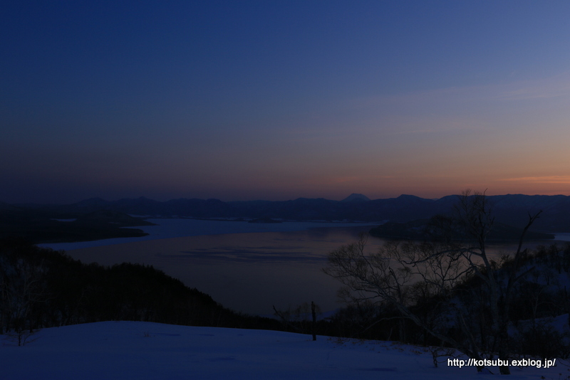 厳冬の北海道 道東の旅～⑤藻琴山の夕景_e0195587_2226346.jpg