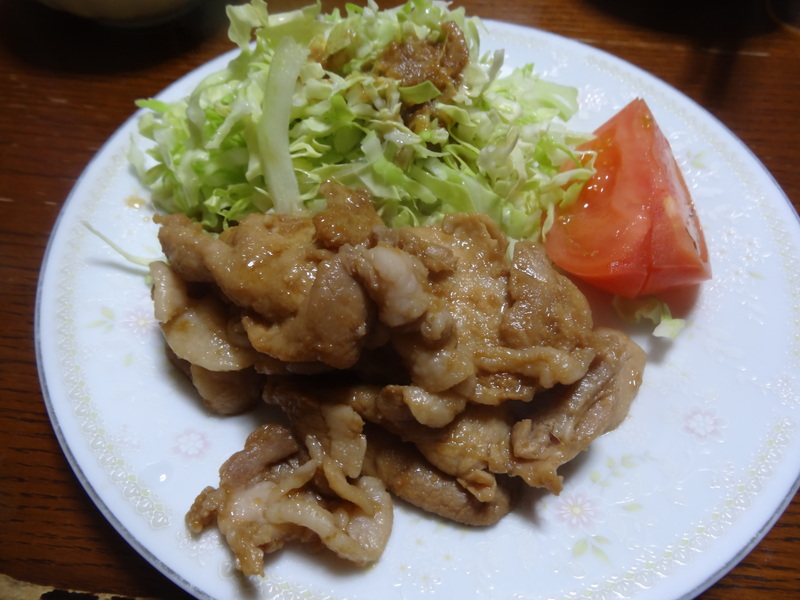 豚バラ肉のスタミナ焼き、蒸かし薩摩芋の甘煮、五目ご飯、オープンサンドです。_c0225997_7271882.jpg