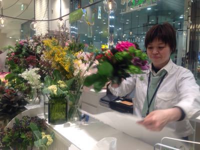 新しい販売スタイル_d0099708_1827531.jpg