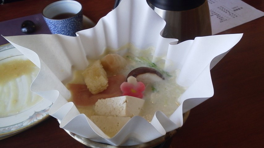 二人でランチ 公孫樹の木 Gg安倍の八幡電材blog 二人でランチ 公孫樹の木 Gg安倍の八幡電材blog