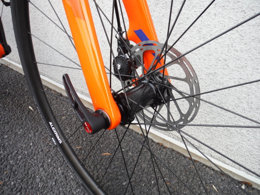 コロッサル2 納車!_c0132901_18391446.jpg
