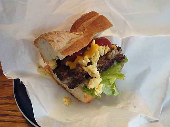 とっても美味しいHello Old Timerでランチ_e0230011_17405140.jpg