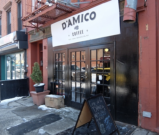 ブルックリンのキャロル・ガーデンにある老舗カフェ D’Amico Coffee_b0007805_20243288.jpg