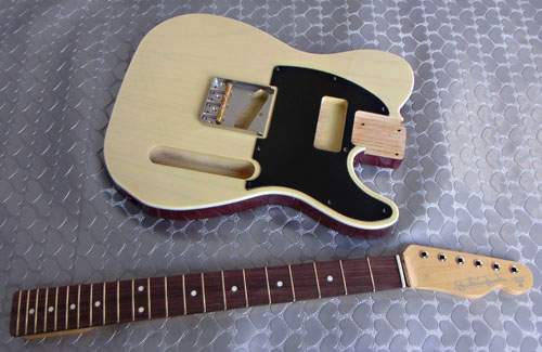 「Butterscotch BlondeのStandard-T」の塗装が完了!_e0053731_152481.jpg