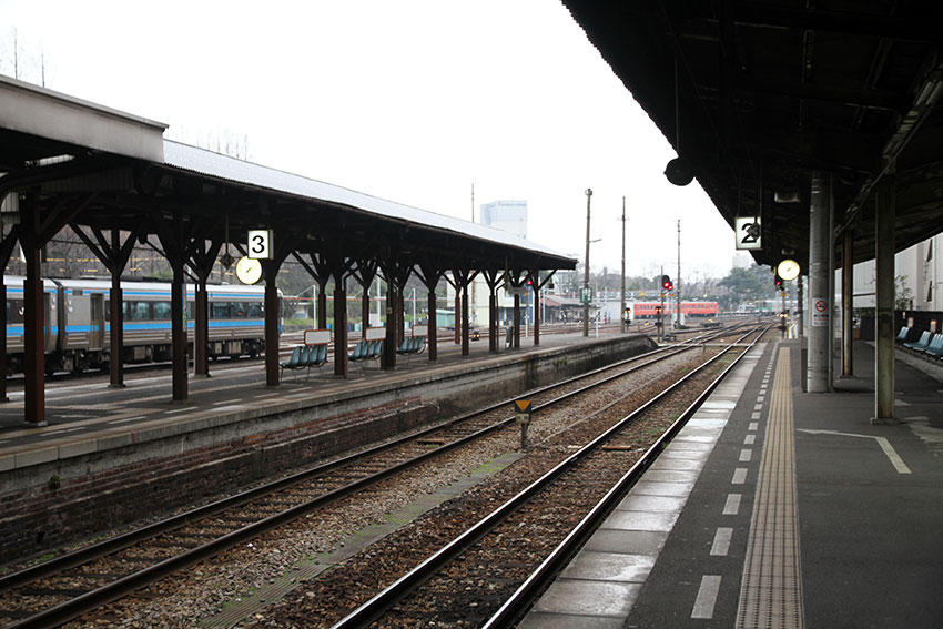 播磨「磐座巡り」-02♪阿波山川駅～姫路駅♪_d0058941_214943100.jpg