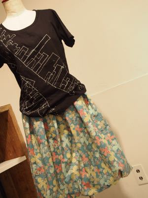 明日より8日間。「春のTシャツ♡スカート展」_e0060341_22483656.jpg
