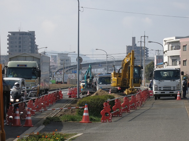 東広島バイパス、海田東IC～海田西IC・1.4kmの高架橋工事_b0095061_9583656.jpg