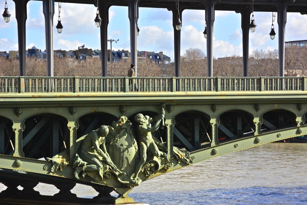 Pont De Bir-Hakeim,ビル.アケム橋が好き_b0192703_6571747.jpg