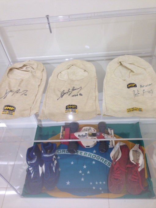 Ayrton Senna a Torino トリノのアイルトン セナ展_b0246303_06121309.jpg