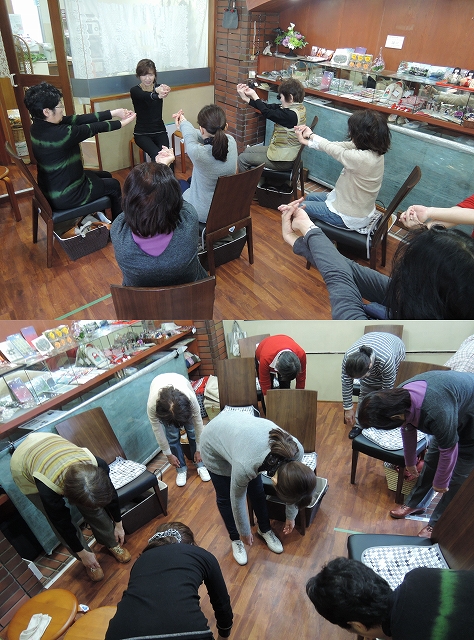 座ってできるヨーガ_f0223914_18554951.jpg