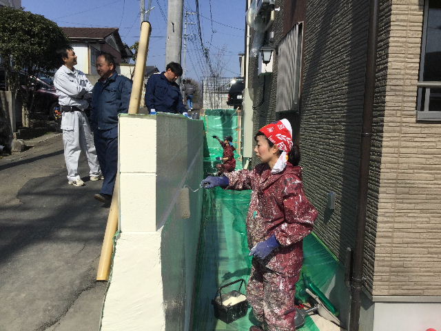 擁壁部分の塗装_f0031037_19193880.jpg