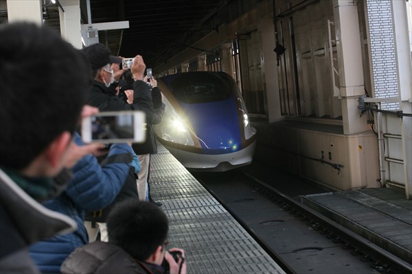 一番列車でいこう♪(3完結　一番列車から東京往復一番のりっ)_d0179447_1102298.jpg