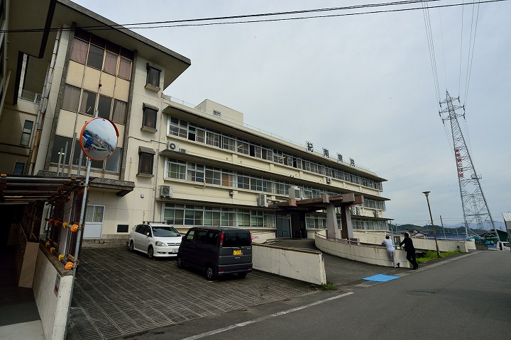 熊野の旅 東洋ゴム問題で完成が遅れそうです 紀南病院 Luzの熊野古道案内