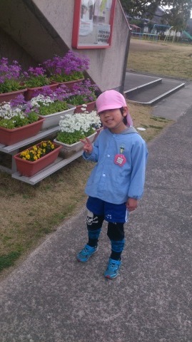 最後の、幼稚園送り出し_d0191262_09054050.jpg