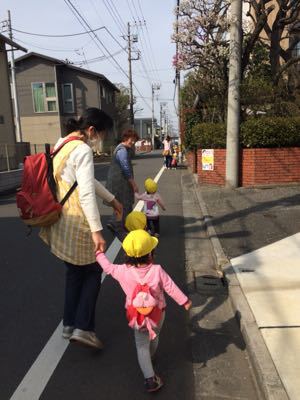 3月18日の給食。お弁当散歩でした!_c0293682_1892016.jpg