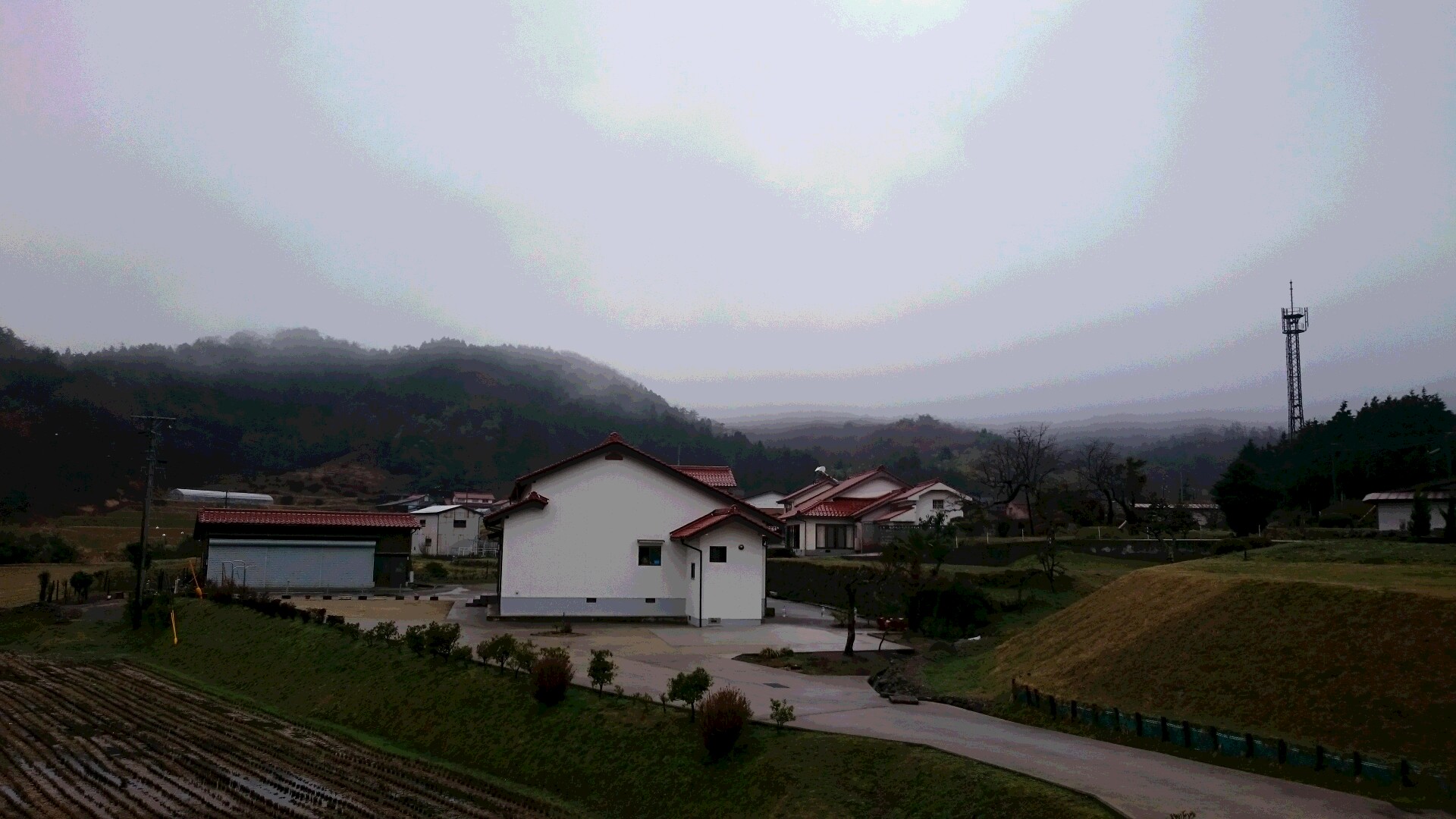 一夜明けて三瓶山麓、大田市山村留学センターへ_d0265607_2152361.jpg