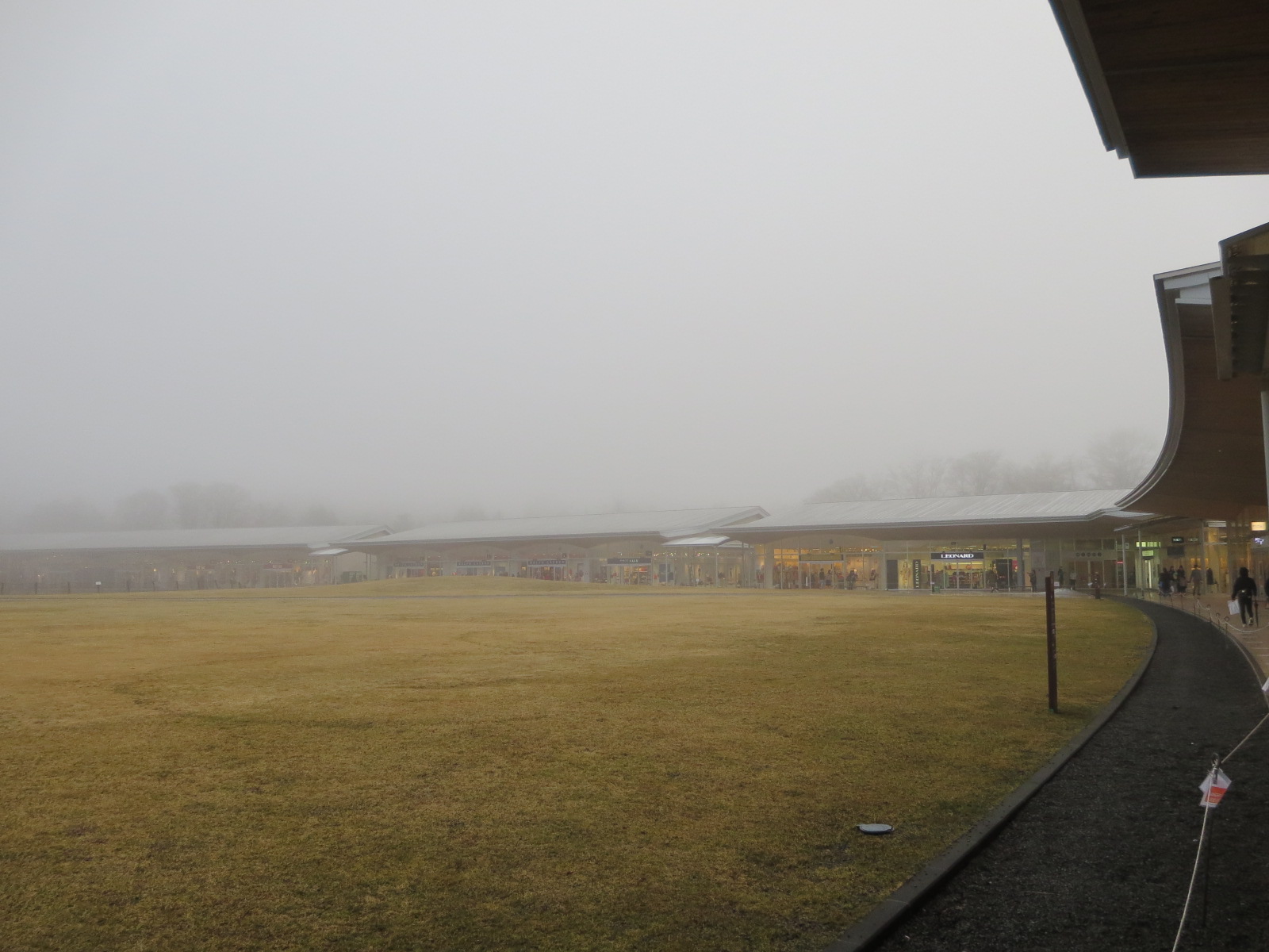 f0236260_2222799.jpg
