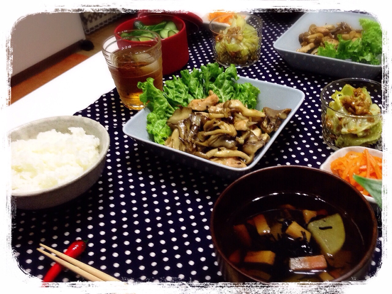 鶏とキノコのバター醤油とひじき煮リメイク_b0343192_22253453.jpg