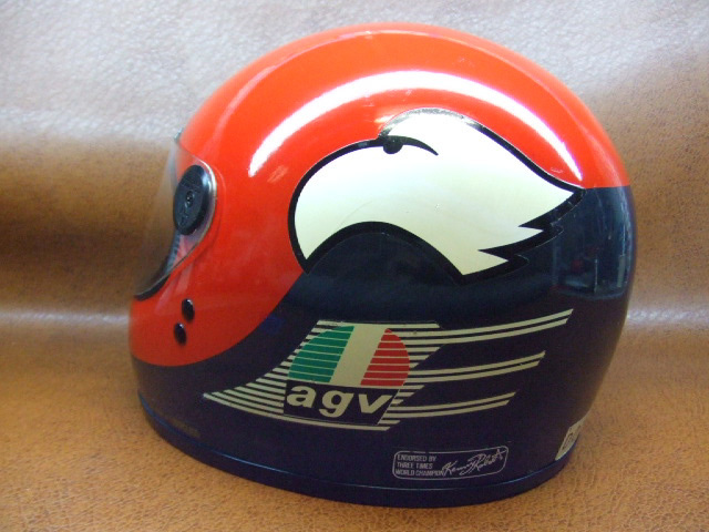 バイクヘルメットリペア 職人・ヘルメット内装張替え 専門店 AGV