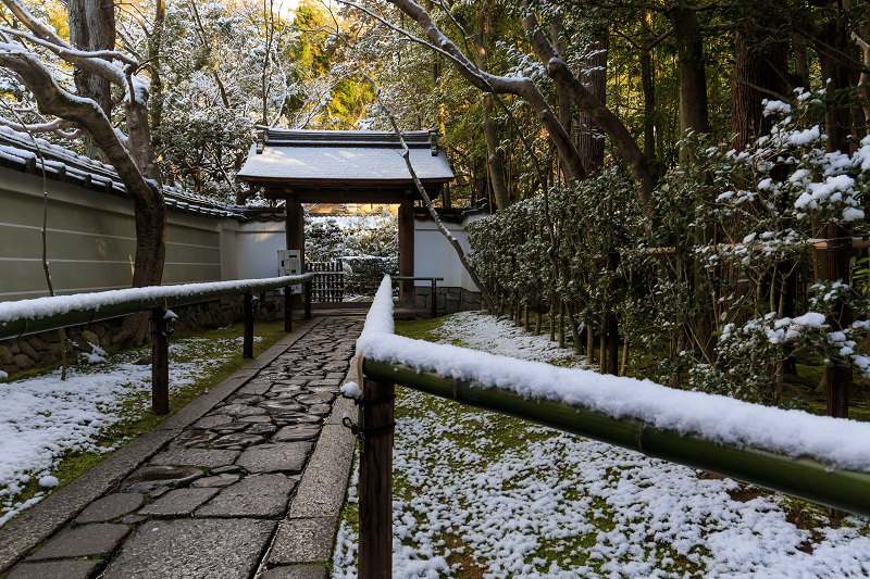 雪景色の高桐院_f0155048_2321567.jpg