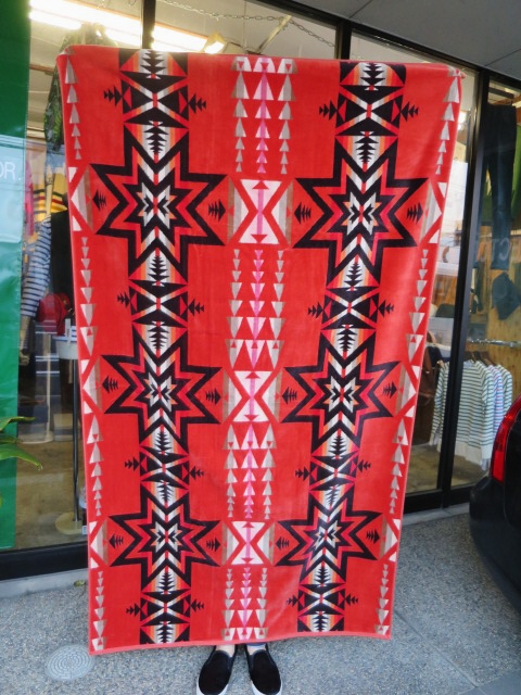 春のレジャーの御伴に♪♪♪ Pedleton ・・・ NATIVE柄 BATH TOWEL!★!_d0152280_7191233.jpg