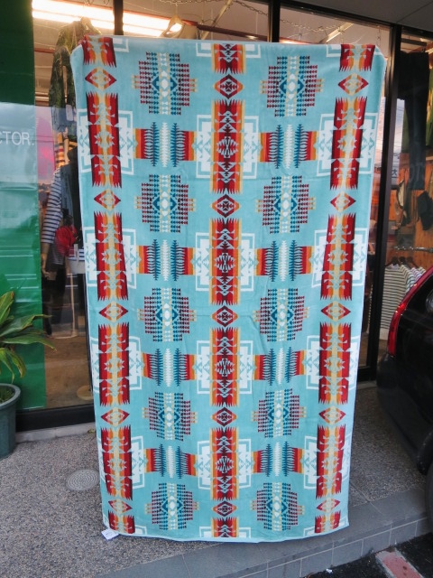 春のレジャーの御伴に♪♪♪ Pedleton ・・・ NATIVE柄 BATH TOWEL!★!_d0152280_7204026.jpg