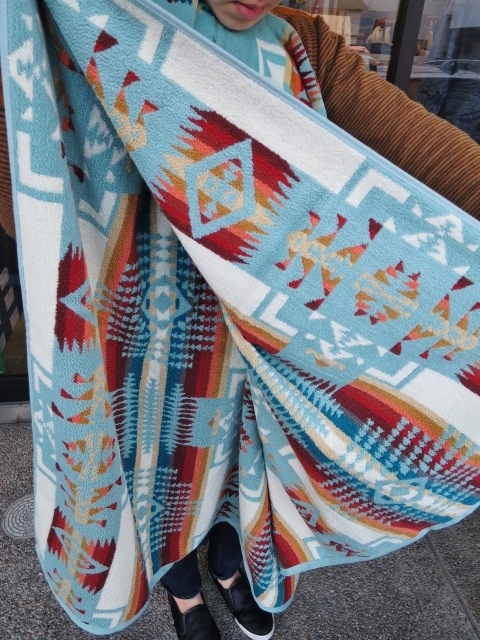 春のレジャーの御伴に♪♪♪ Pedleton ・・・ NATIVE柄 BATH TOWEL!★!_d0152280_7211438.jpg