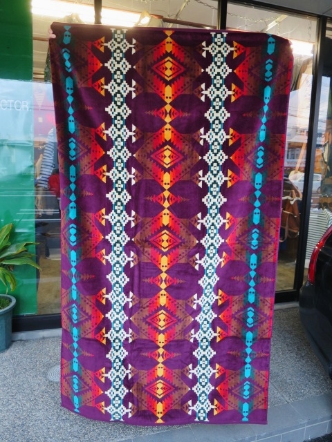 春のレジャーの御伴に♪♪♪ Pedleton ・・・ NATIVE柄 BATH TOWEL!★!_d0152280_7212977.jpg