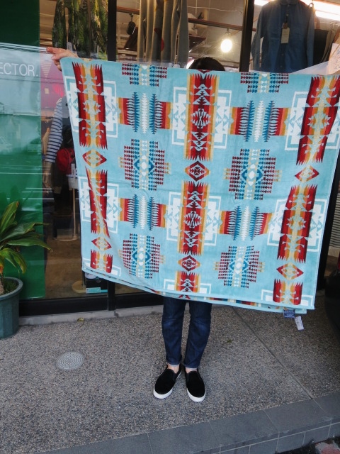 春のレジャーの御伴に♪♪♪ Pedleton ・・・ NATIVE柄 BATH TOWEL!★!_d0152280_721810.jpg