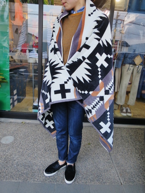 春のレジャーの御伴に♪♪♪ Pedleton ・・・ NATIVE柄 BATH TOWEL!★!_d0152280_722373.jpg