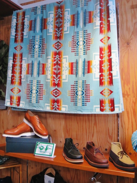 春のレジャーの御伴に♪♪♪ Pedleton ・・・ NATIVE柄 BATH TOWEL!★!_d0152280_7235629.jpg