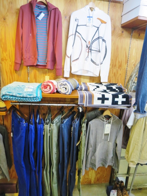 春のレジャーの御伴に♪♪♪ Pedleton ・・・ NATIVE柄 BATH TOWEL!★!_d0152280_7241087.jpg