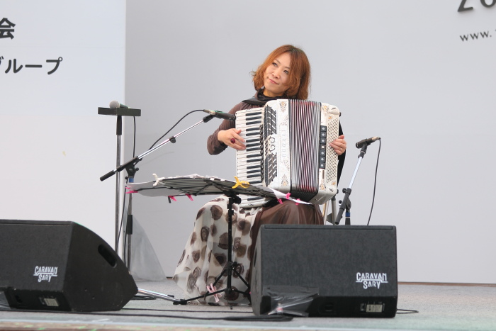 土佐のおきゃく2015[ライブ]坂野志麻_a0077663_9145943.jpg