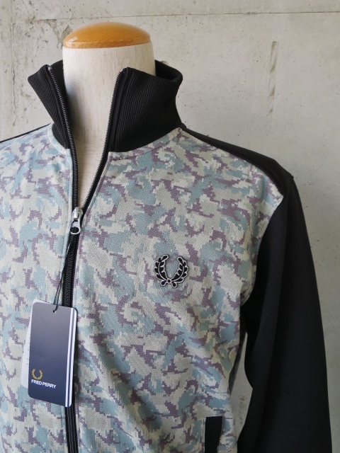 久々ですネ ・・・ FRED PERRY (UK企画) Limited TRACK JACKET!★!_d0152280_13544988.jpg