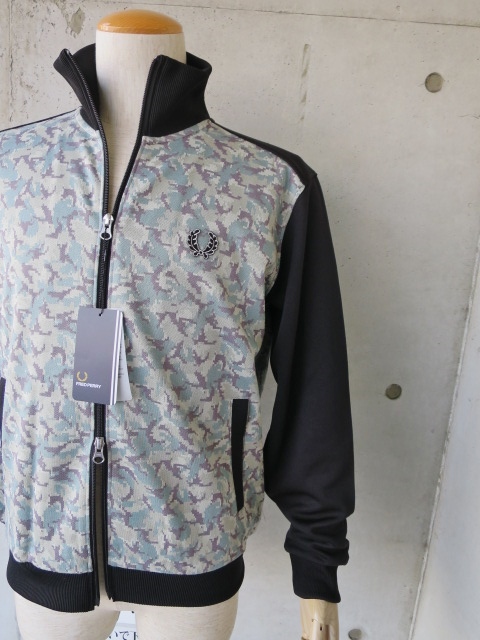 久々ですネ ・・・ FRED PERRY (UK企画) Limited TRACK JACKET!★!_d0152280_13551446.jpg