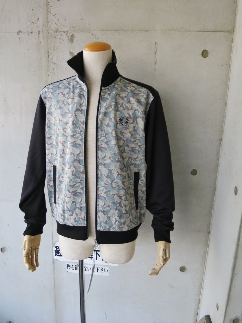 久々ですネ ・・・ FRED PERRY (UK企画) Limited TRACK JACKET!★!_d0152280_13552694.jpg