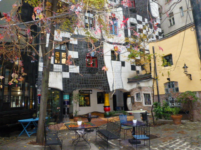 中欧旅行記 ウィーン編 Kunst Haus Wien_e0237625_1519948.jpg