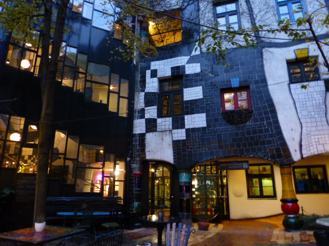 中欧旅行記 ウィーン編 Kunst Haus Wien_e0237625_15361425.jpg