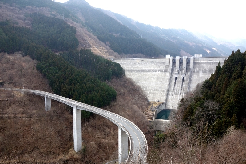 気になっていたループ橋を見に奥秩父へ エフなななｇｓ