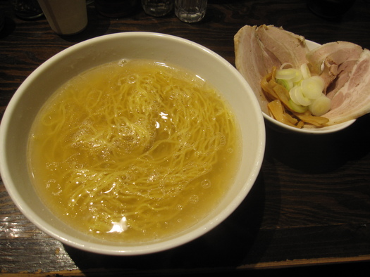 ２７　宗家一条流がんこラーメン十八代目（中央区難波千日前）_c0107376_21192252.jpg