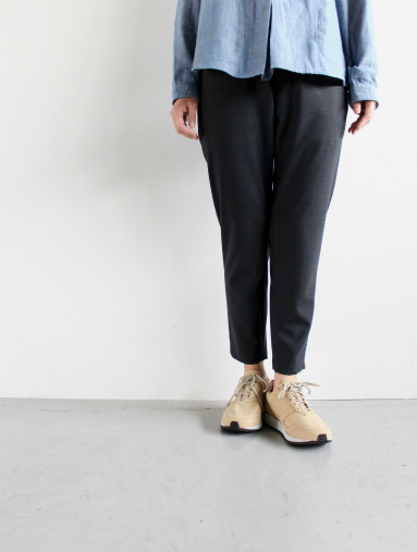 Honor gathering　Boil Smooth Wool Strech Tropical Easy Trousers_b0139281_17575125.jpg