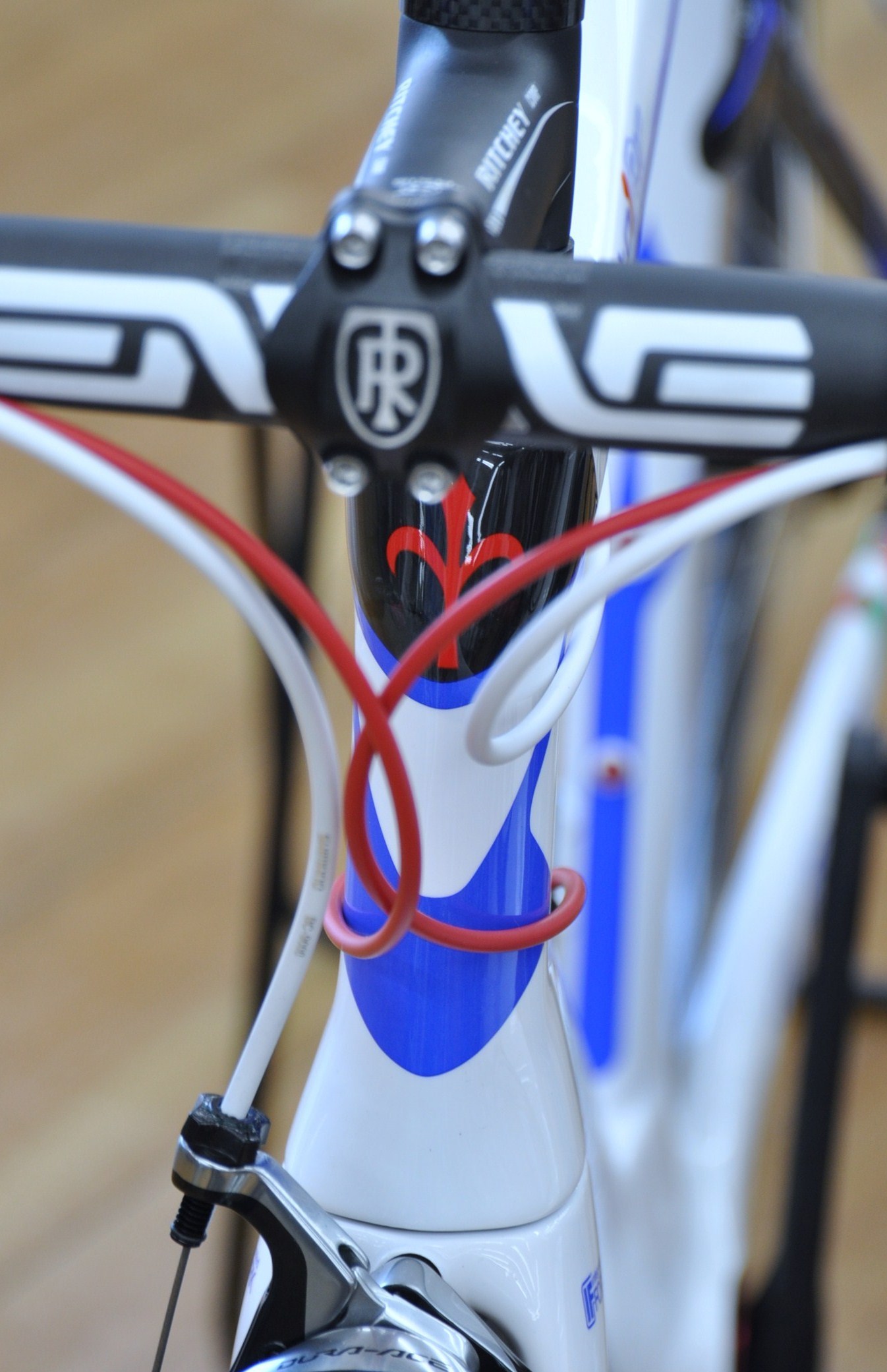 Wilier  Cento 1 Air　ユナイテッドカラー_b0246207_20433045.jpg