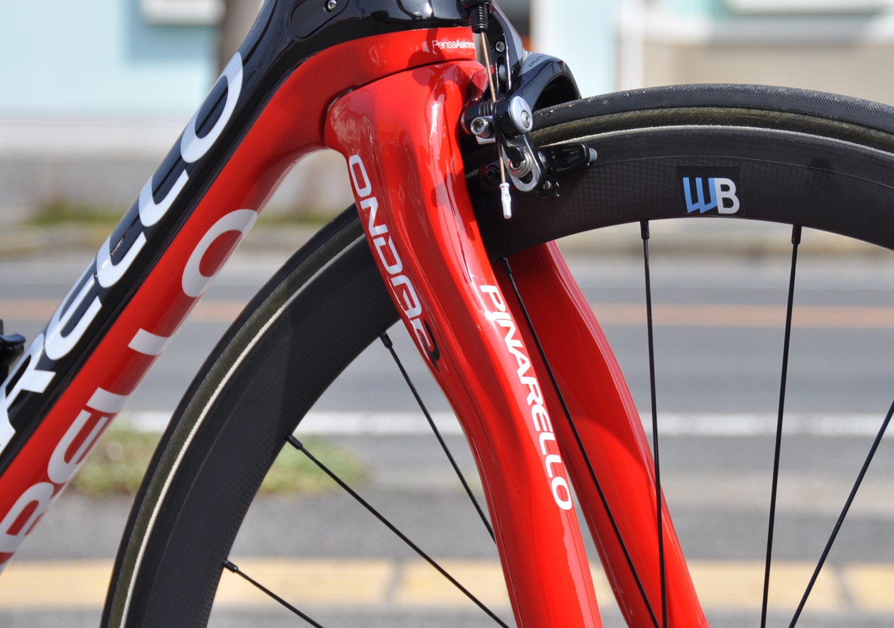 稀代の名車　PINARELLO  DOGMA65.1_b0246207_21064369.jpg