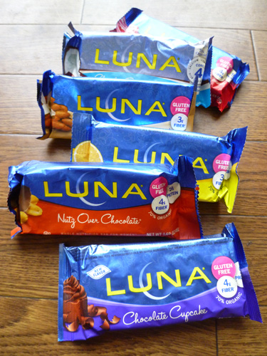 Luna Bar Chocolate Peppermint Stick_c0152767_23323567.jpg