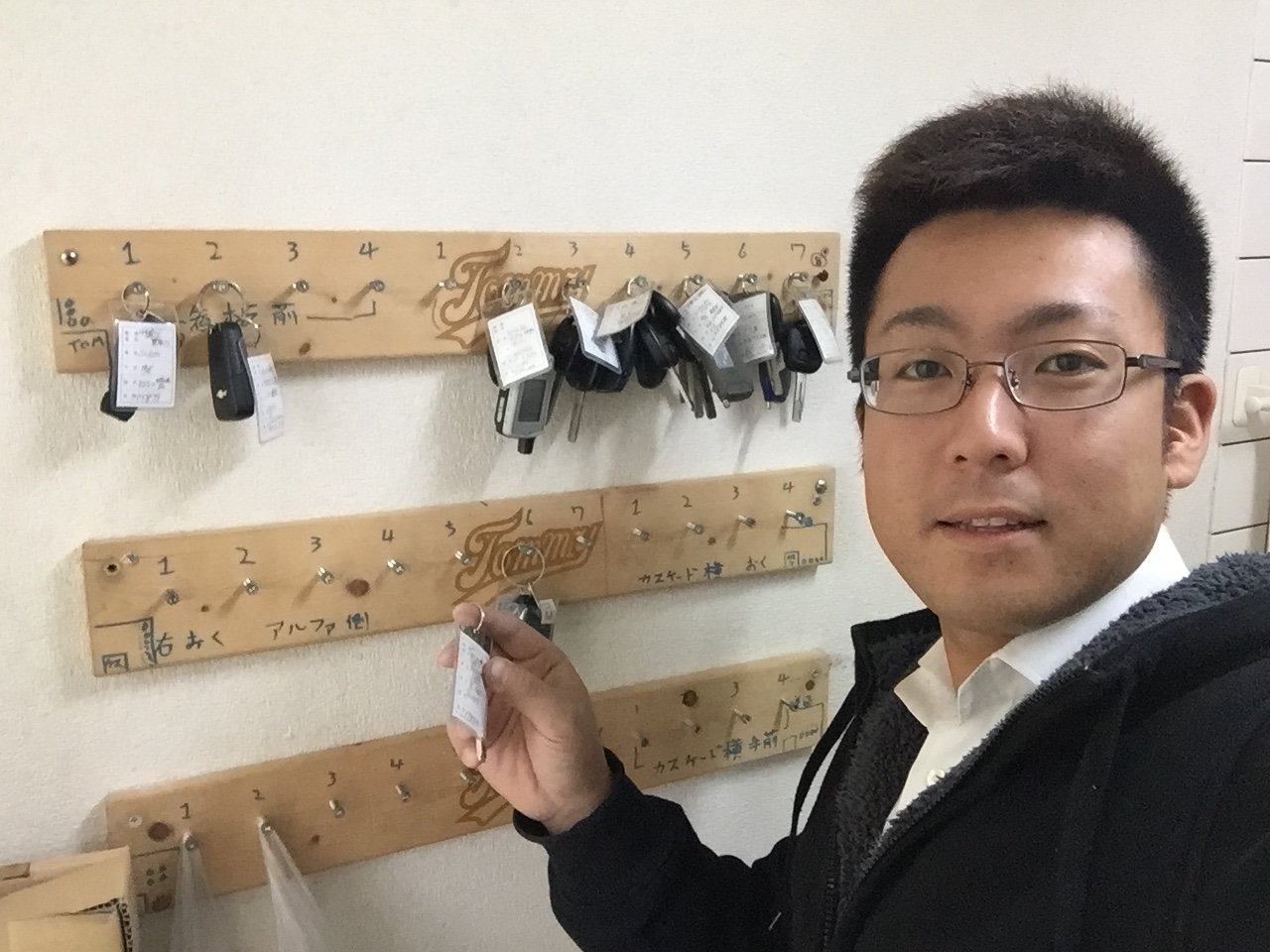 3月25日山本が送りますTOMMYの1日 ランクル アルファード ハマー_b0127002_19573490.jpg