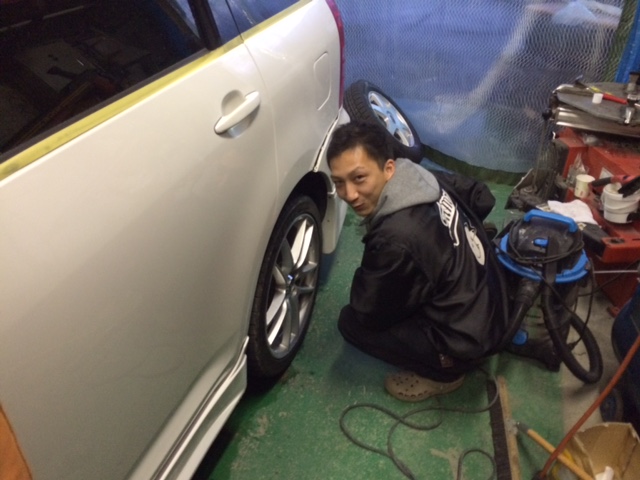 3月25日山本が送りますTOMMYの1日 ランクル アルファード ハマー_b0127002_2001468.jpg