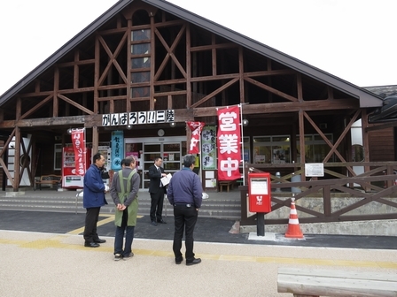 祝!道の駅いわいずみにポストがやってきた!_b0206037_15364748.jpg