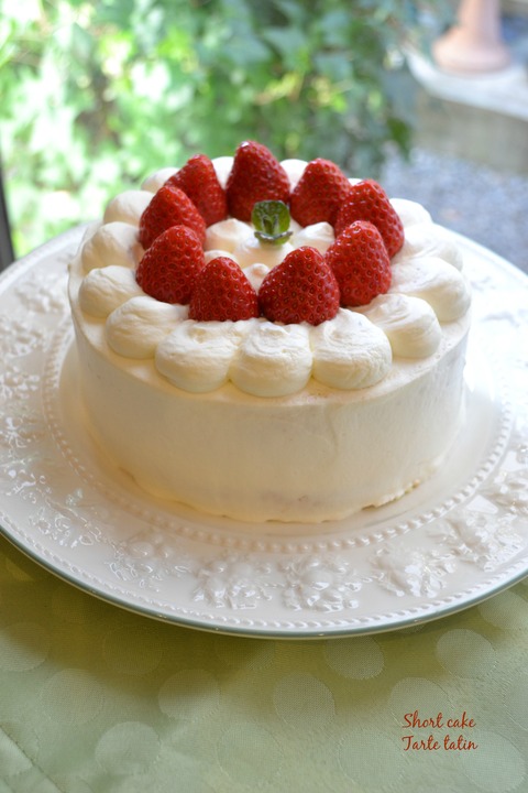 いちごショートケーキ_a0214059_22191340.jpg