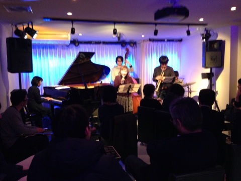 Jazzlive comin 広島 本日木曜日の催し_b0115606_12065420.jpg